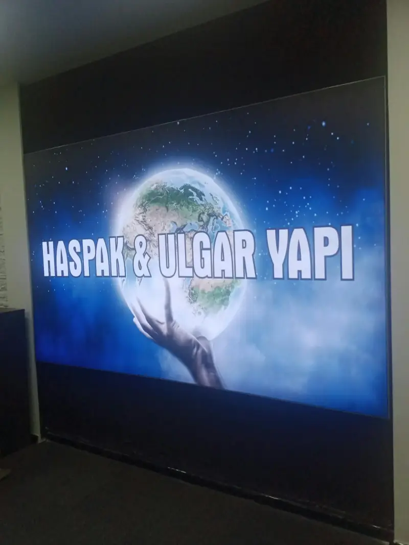 Işıklı pano için dijital baskı
